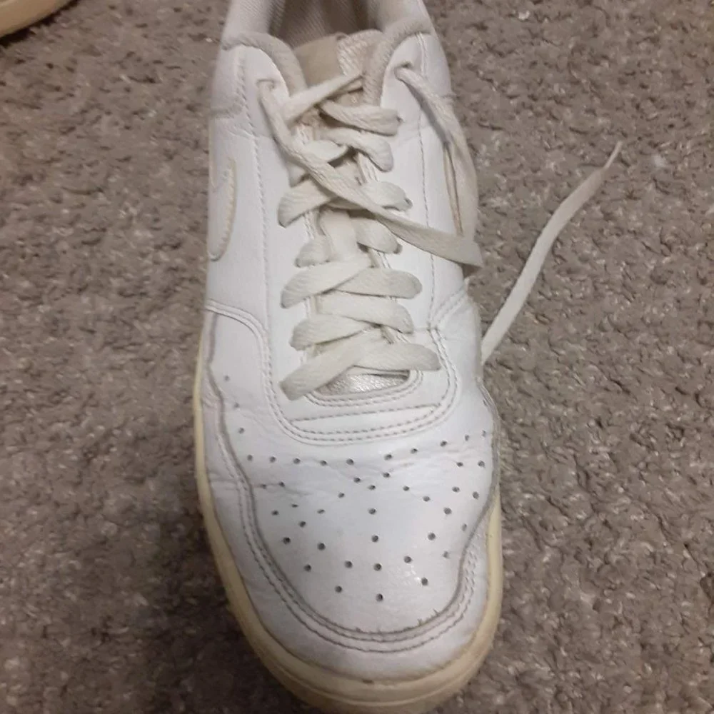 Women's Size 8 Nike Court Vision White Low - Picture 5 of 16